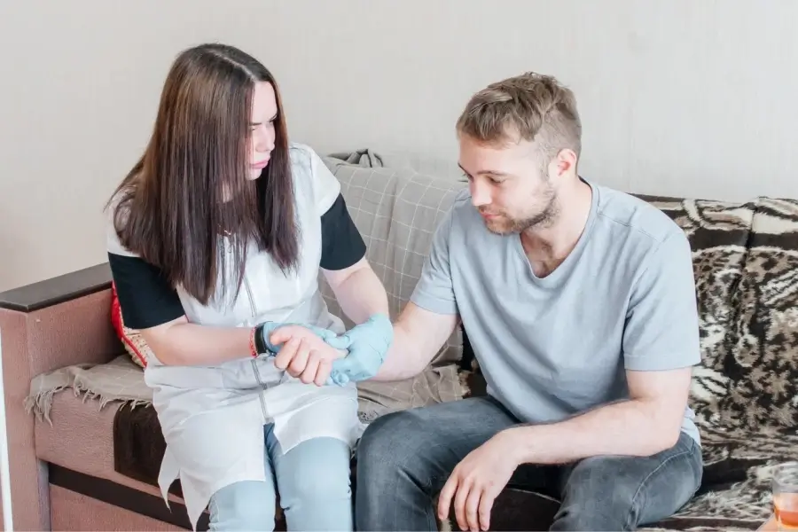 Нарколог на дом в Калининске: быстро, недорого